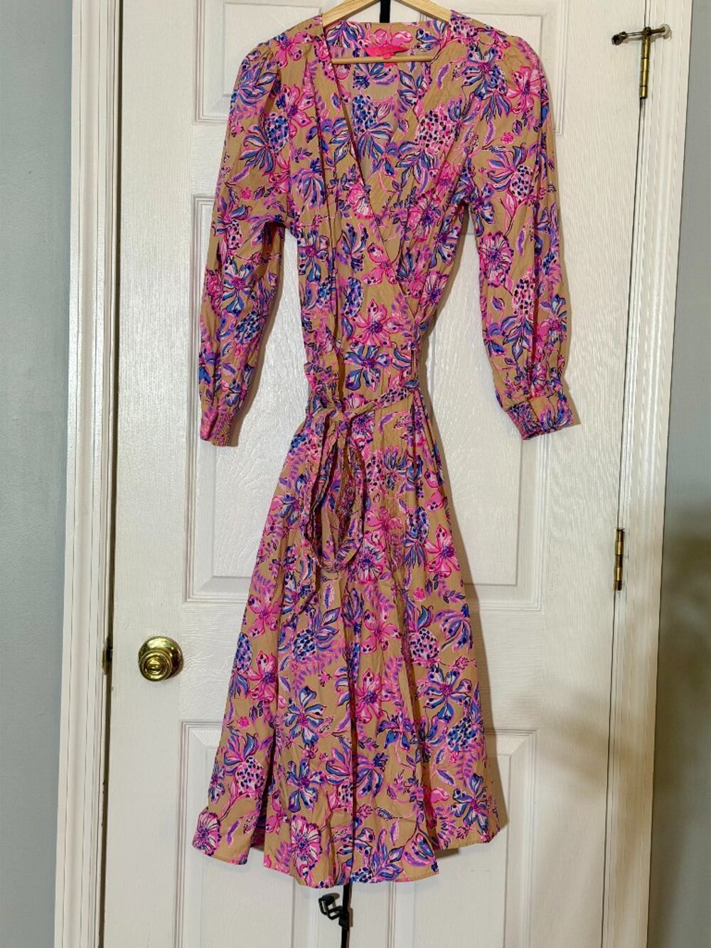Lilly Shiela 34 Sleeve Cotton Midi Wrap Dress in Sand Bar Tropical with A twist